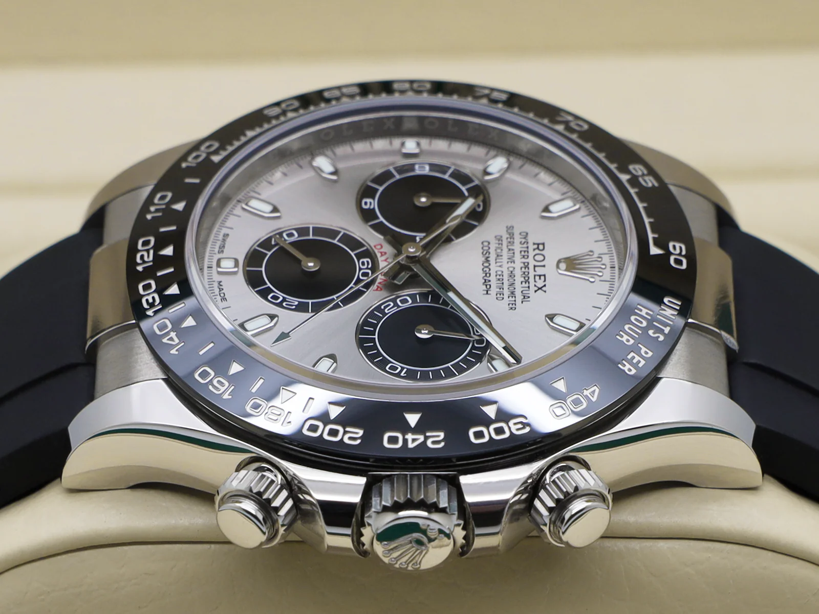 Rolex Daytona 116519LN “Ghost” 40mm White Gold Oysterflex Grey Dial – 2023 Full Set 7 Rolex Daytona 116519LN white gold clasp
