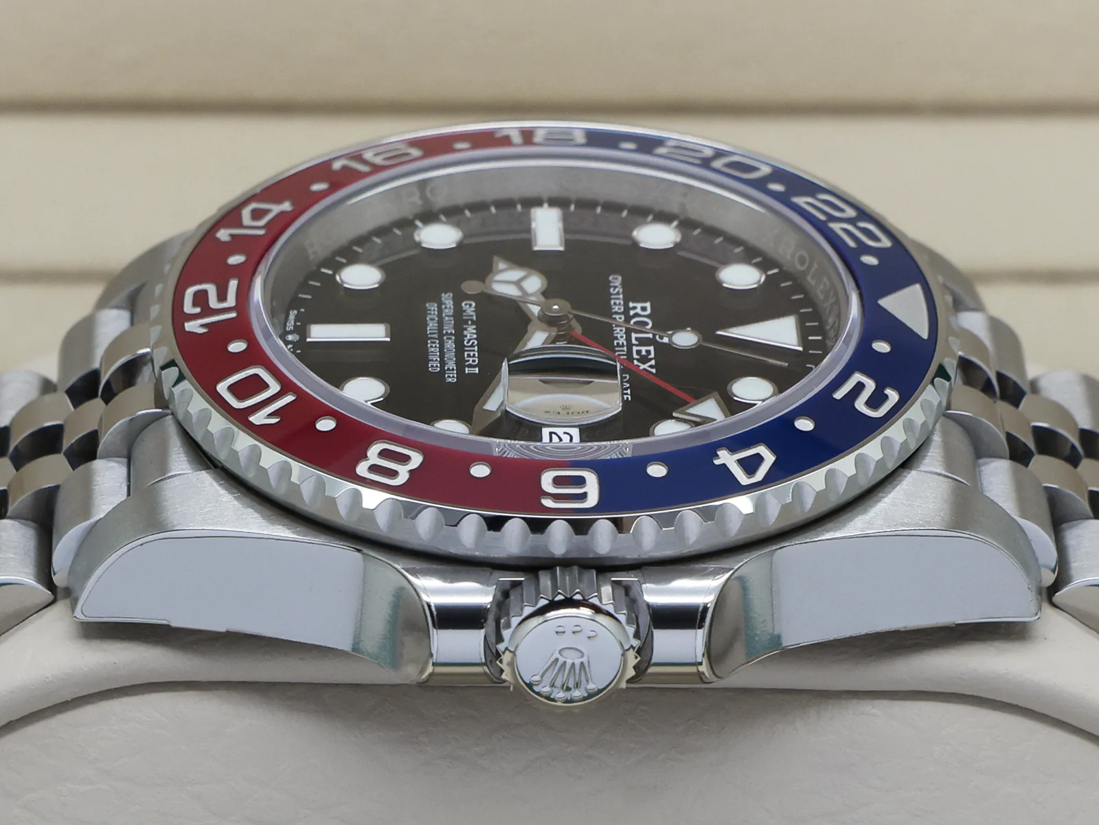 Rolex GMT-Master II 126710BLRO “Pepsi” MK1 40mm Stainless Steel – 2018 Full Stickers Box & Papers 10 Rolex GMT Master II clasp detail