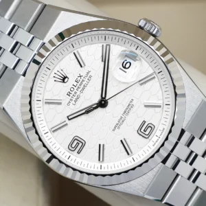 Rolex Land-Dweller 127334 oyster bracelet