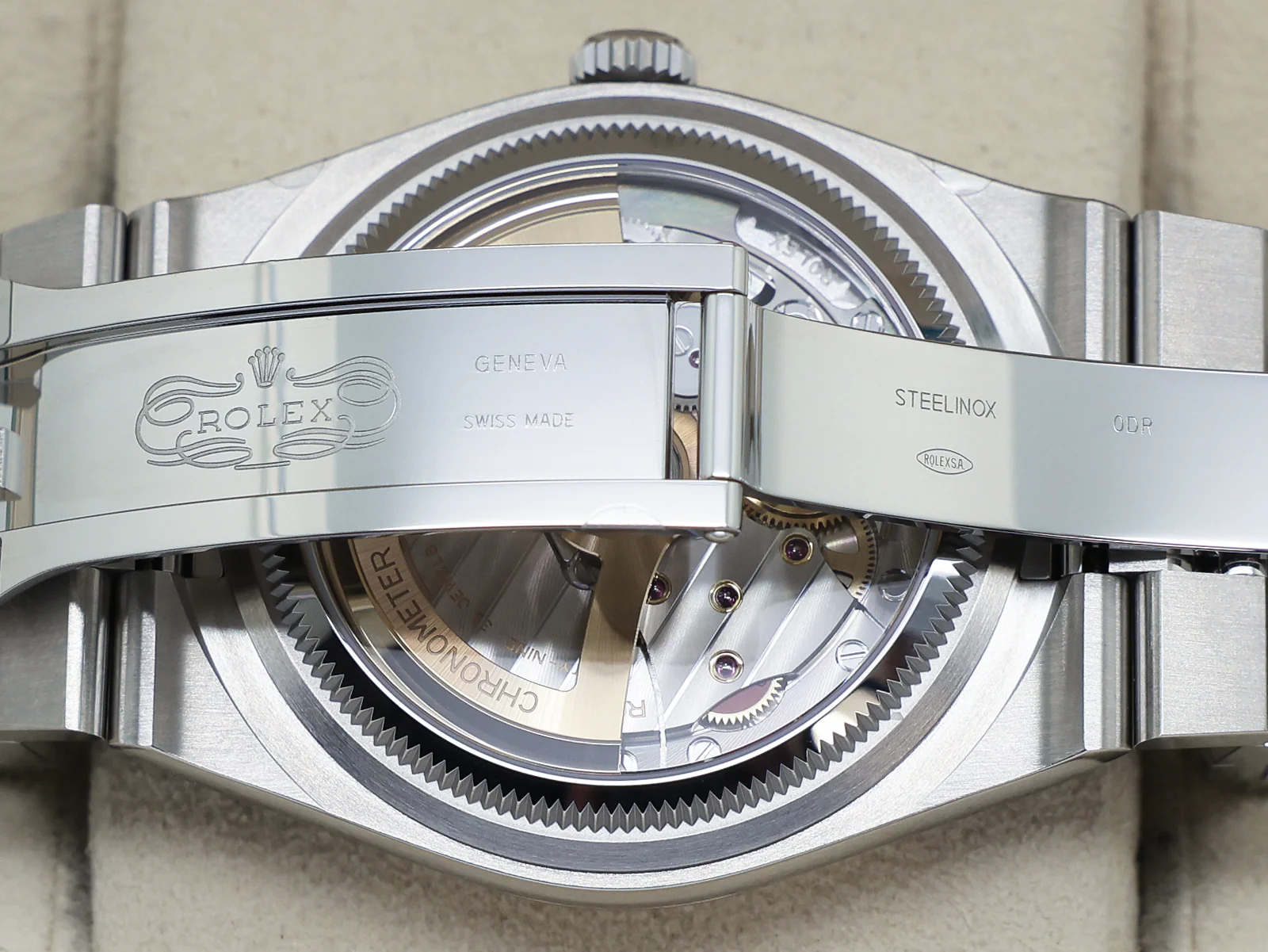 Rolex Land-Dweller 127334 40mm Stainless Steel White Honeycomb Dial – Unworn 2026 Full Set 2 Rolex Land-Dweller 127334 wrist shot