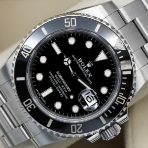 Rolex Submariner 116610LN angled dial view