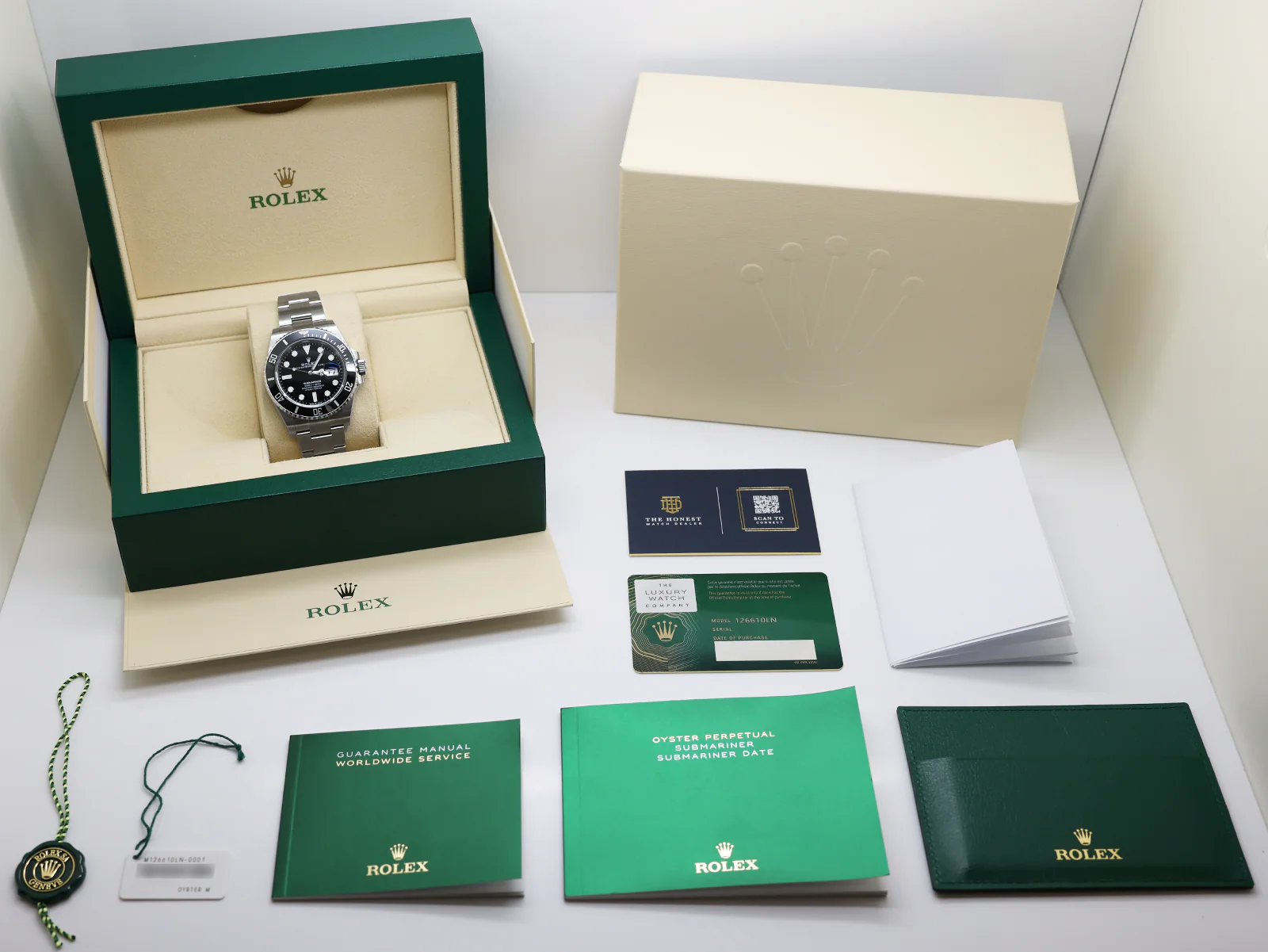 Rolex Submariner Date 126610LN 41mm Stainless Steel Black Dial – 2023 Full Set 9 Rolex Submariner 126610LN stainless steel case side