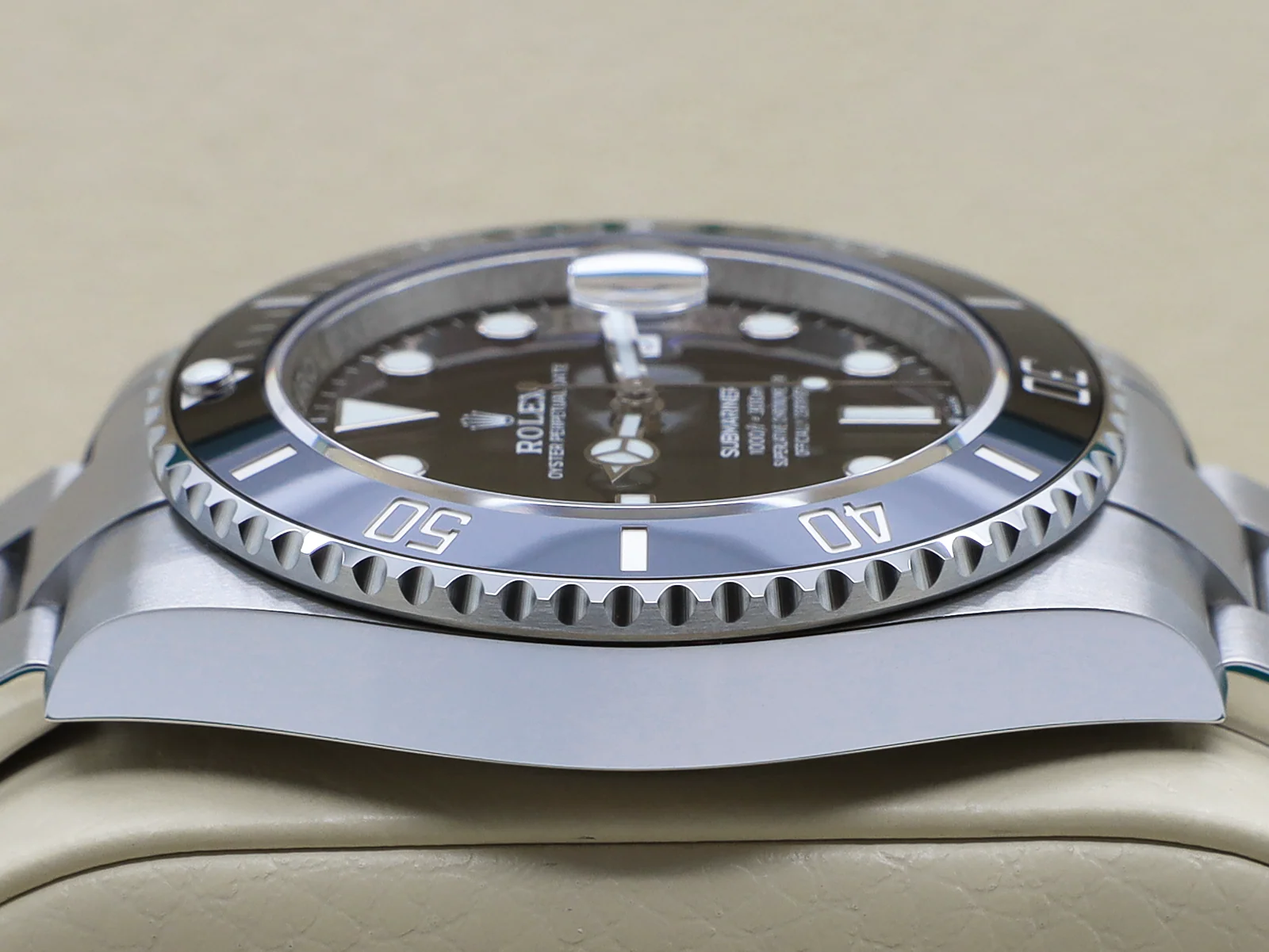 Rolex Submariner Date 126610LN 41mm Stainless Steel Black Dial – Unworn 2026 Full Set 6 Rolex Submariner 126610LN screw down crown