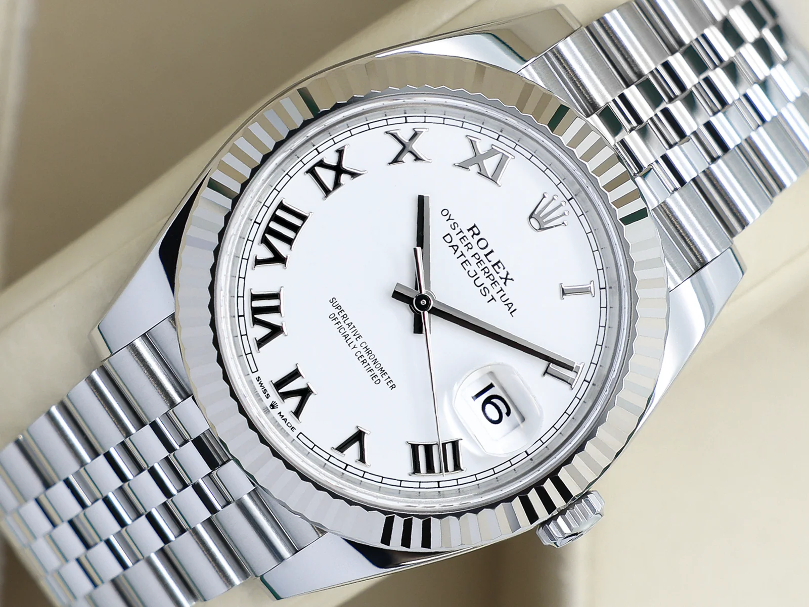 rolex-datejust-126334-case-side Rolex Datejust stainless steel case side