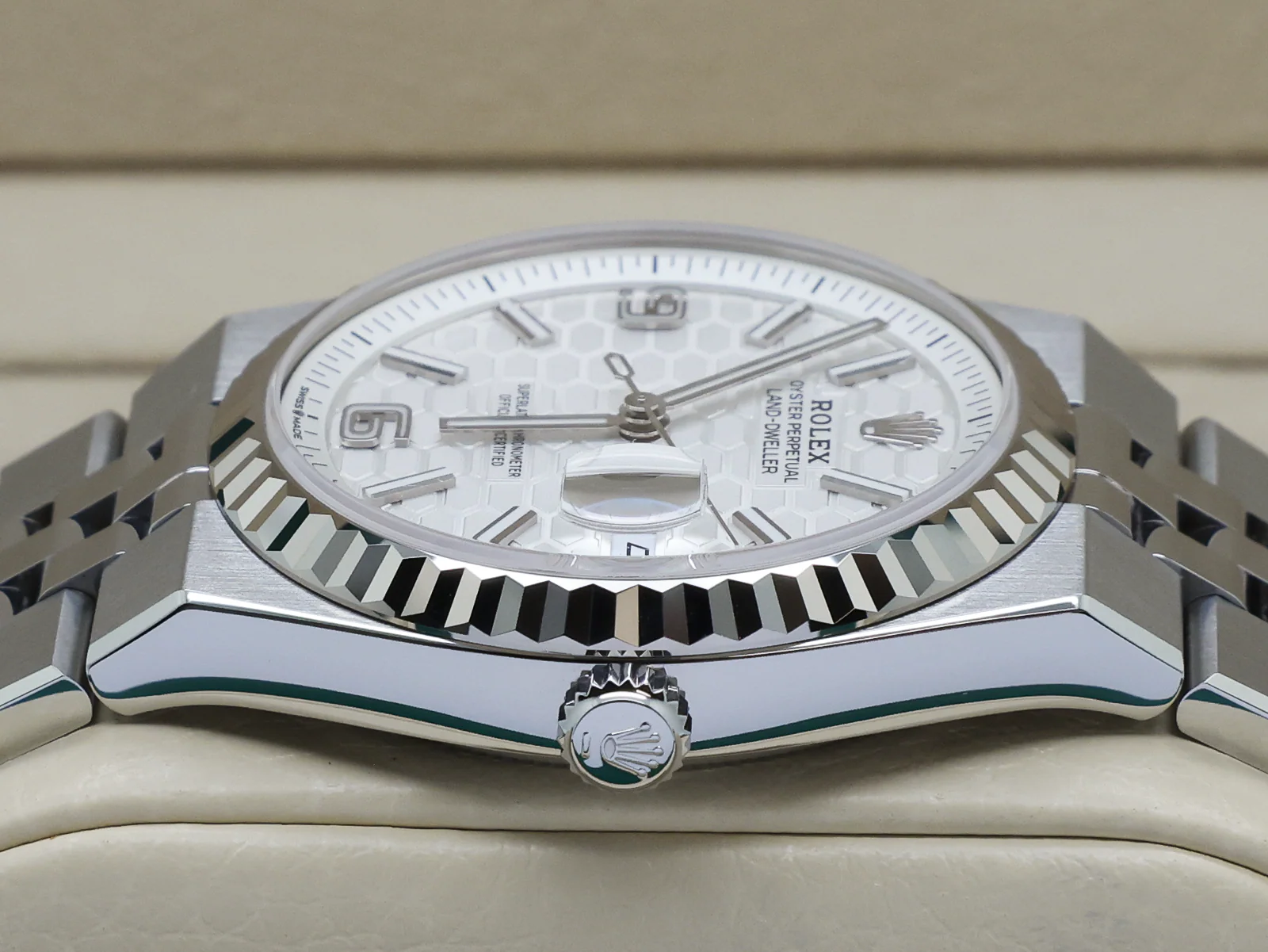 Rolex Land-Dweller 36 White Dial 127234 Stainless Steel Fluted Bezel – 2025 Box & Papers 5 Rolex Land Dweller clasp detail