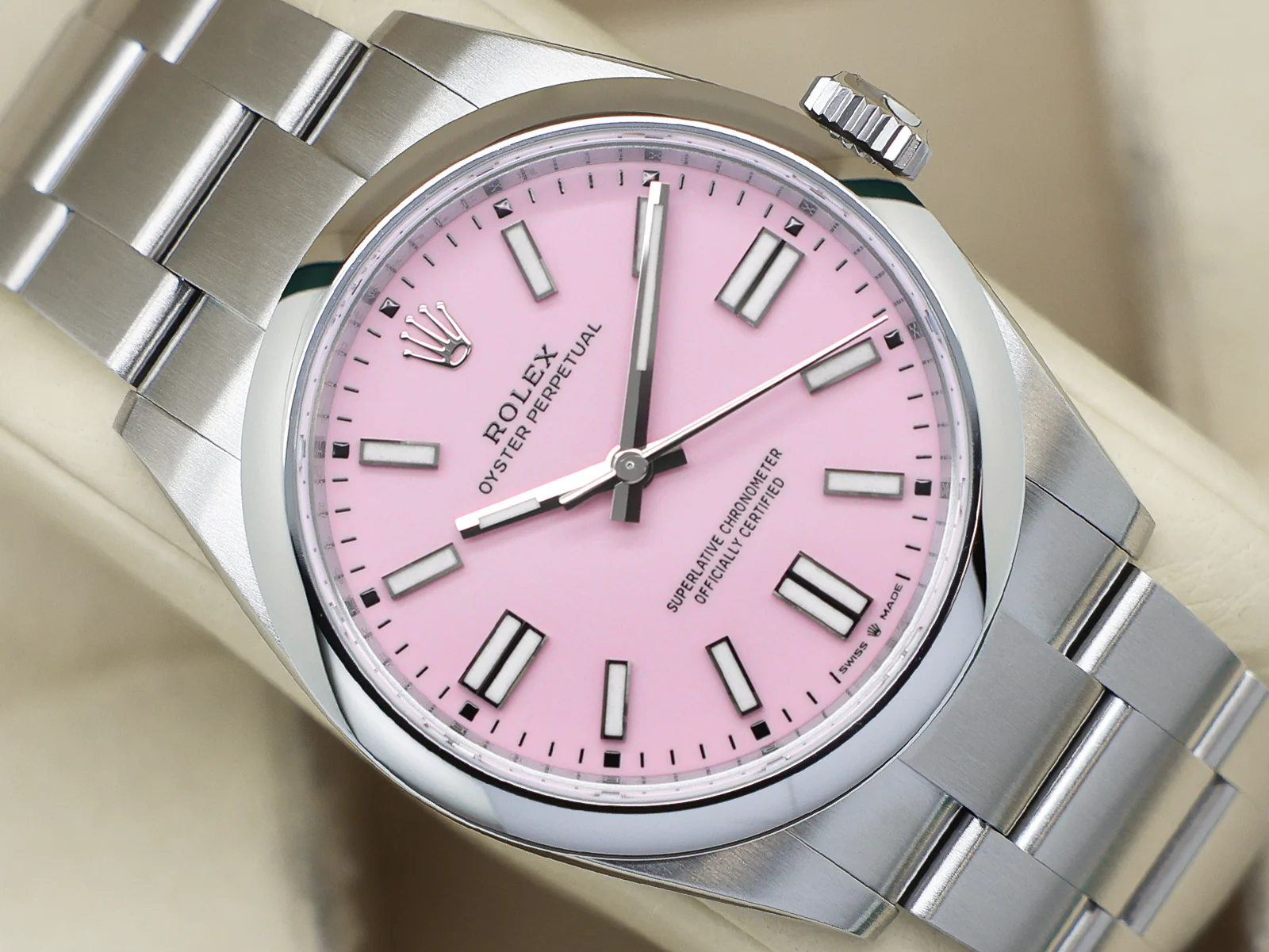 rolex-oyster-perpetual-134300-candy-pink-front Rolex Oyster Perpetual 41 Candy Pink 134300
