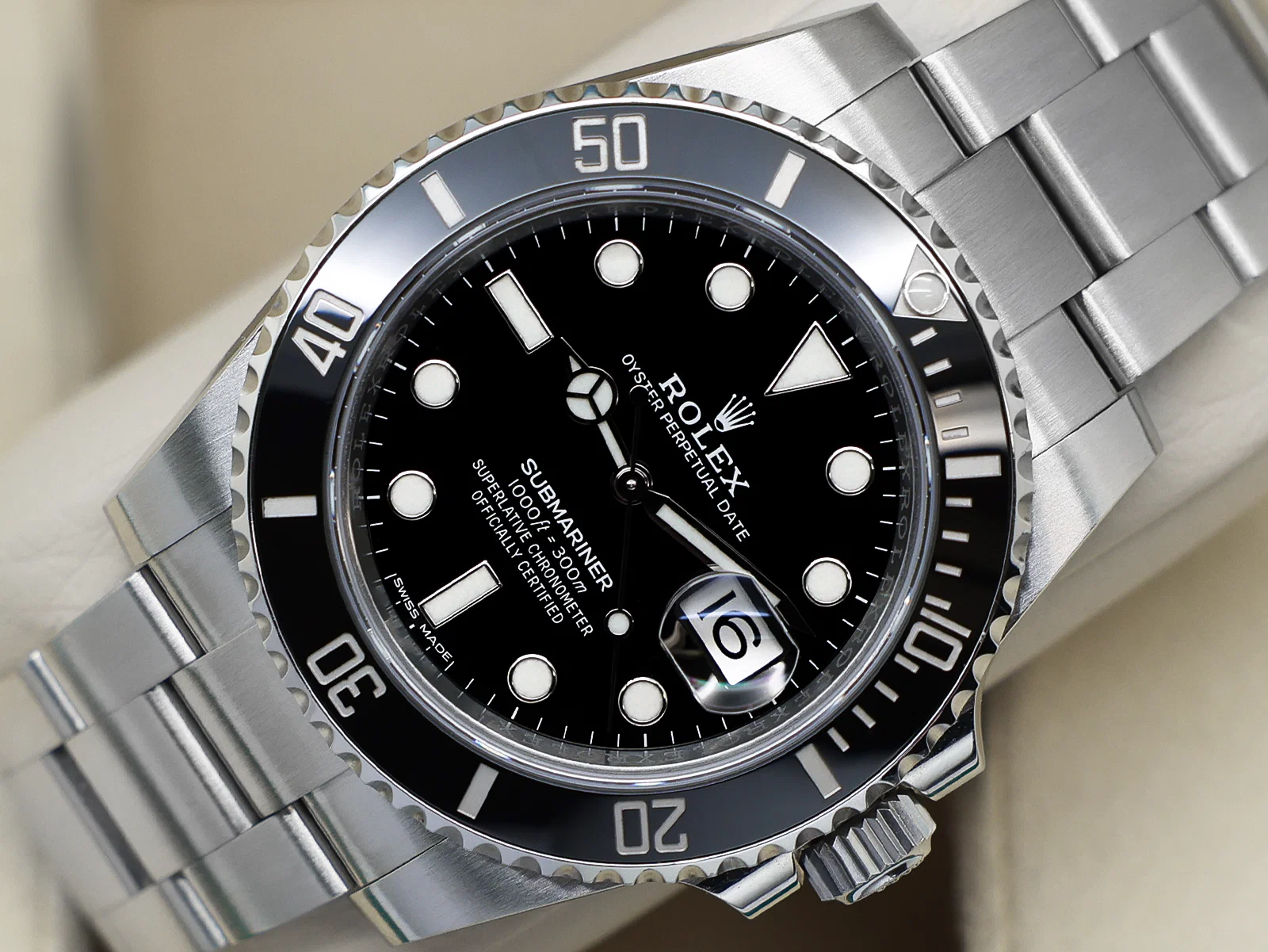 Rolex Submariner Date 116610LN Stainless Steel Black Dial Ceramic Bezel – 2019 Box & Papers 8 Rolex Submariner stainless steel case side