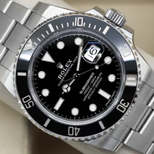 Rolex Submariner 116610LN black dial front view