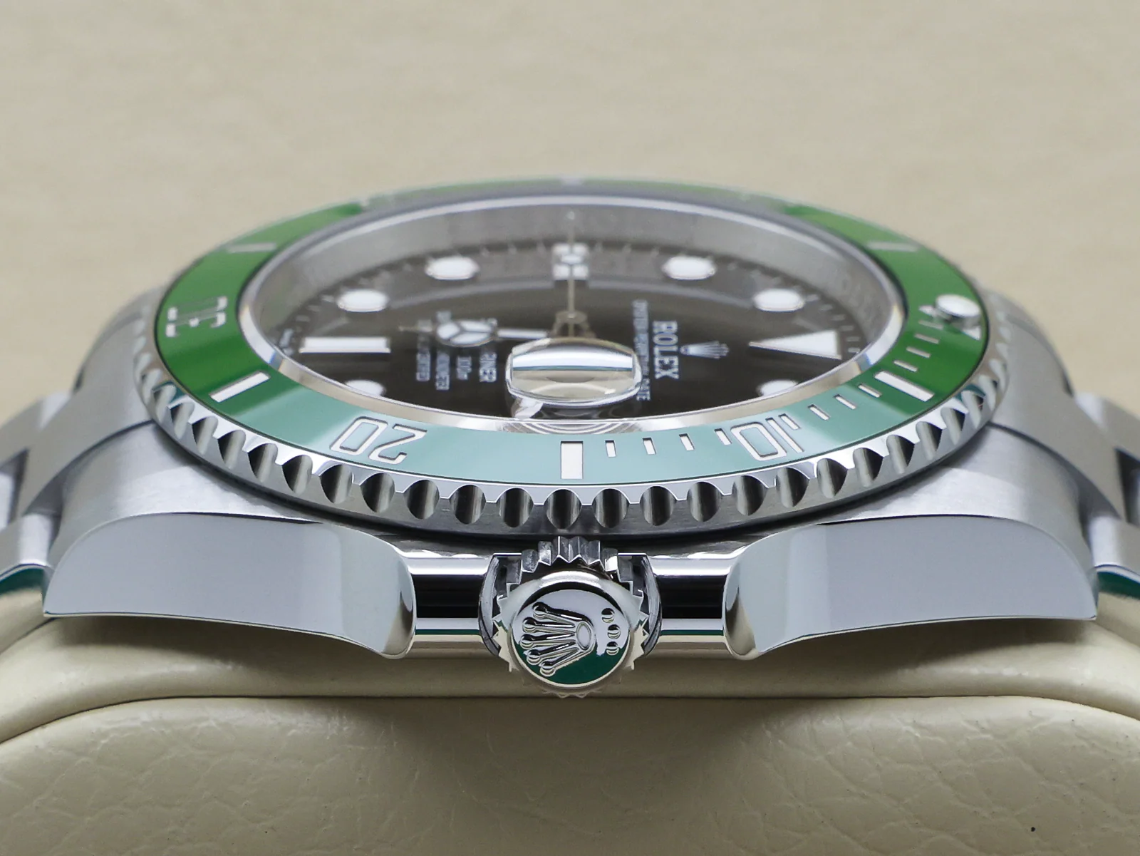 Rolex Submariner clasp detail