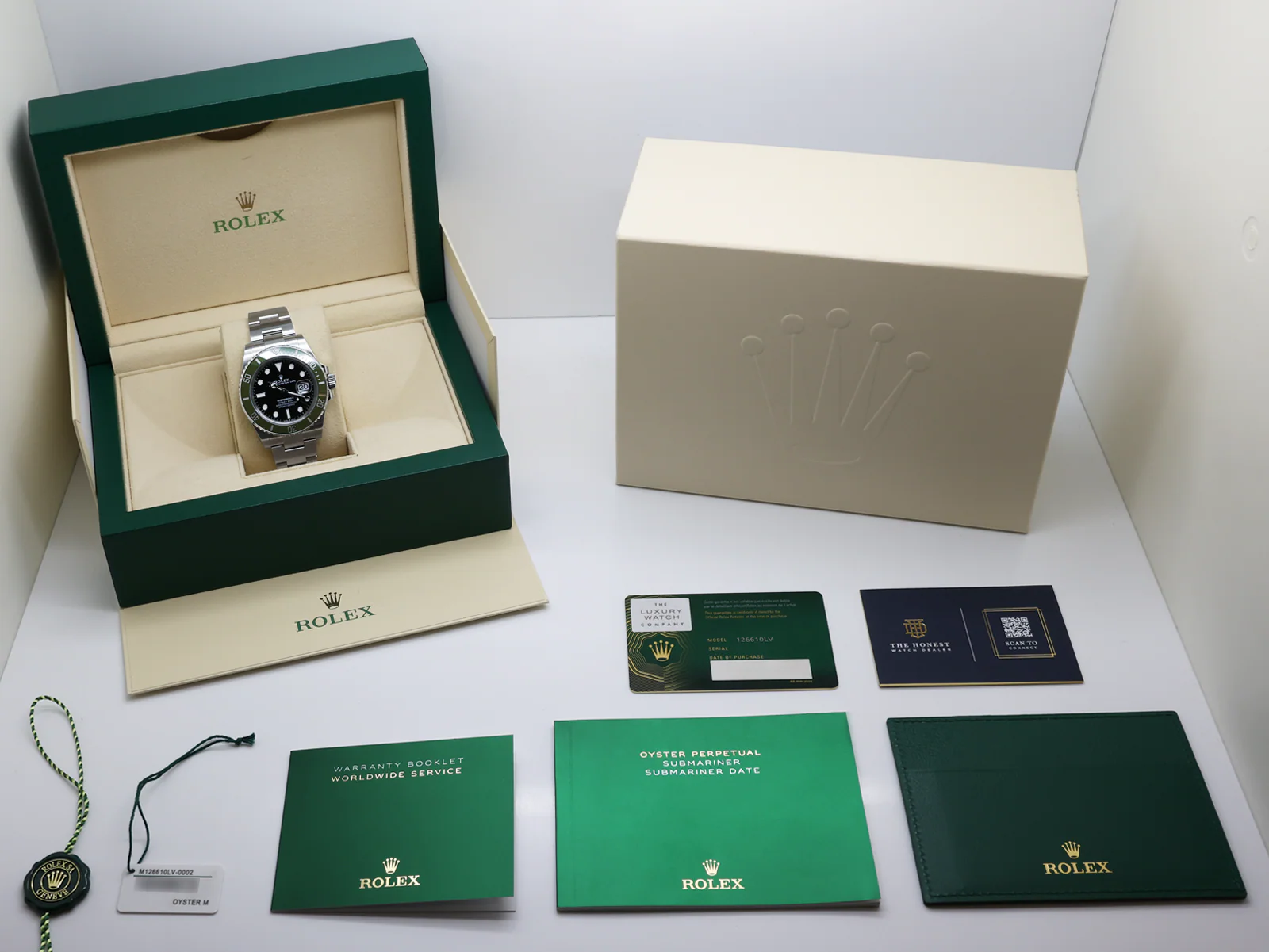 Rolex Submariner Starbucks angled view